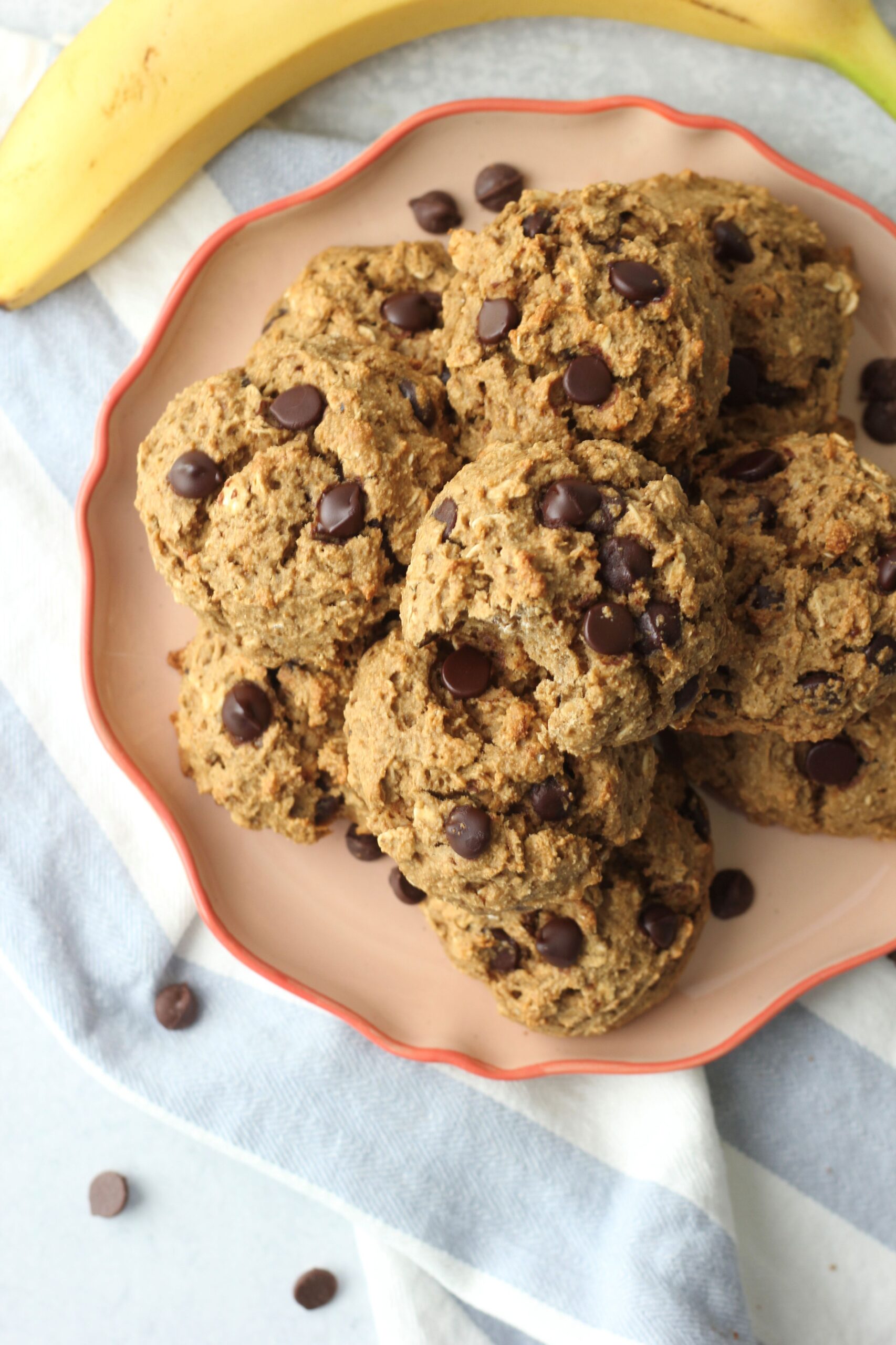 Quick & Healthy Vegan Banana Oatmeal Cookies: 7 Ingredients, No Chill